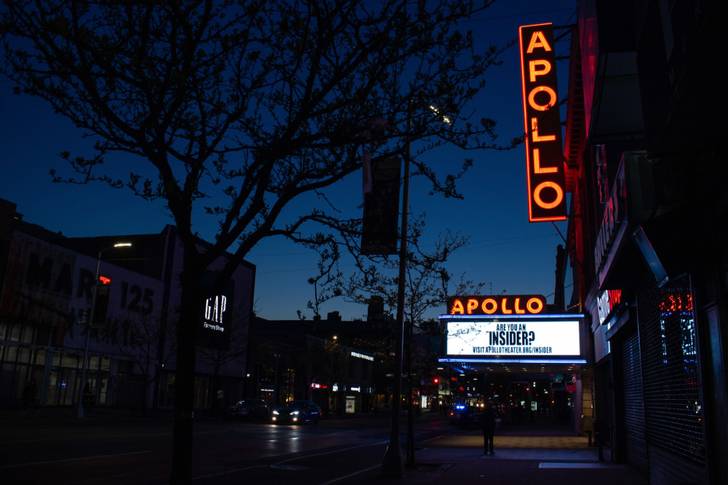 A photo of the Apollo Theater